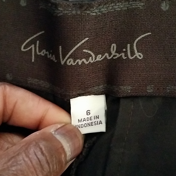 NWTS GLORIA VANDERBILT KHAKI SLACKS. SIZE 6 - Picture 6 of 7